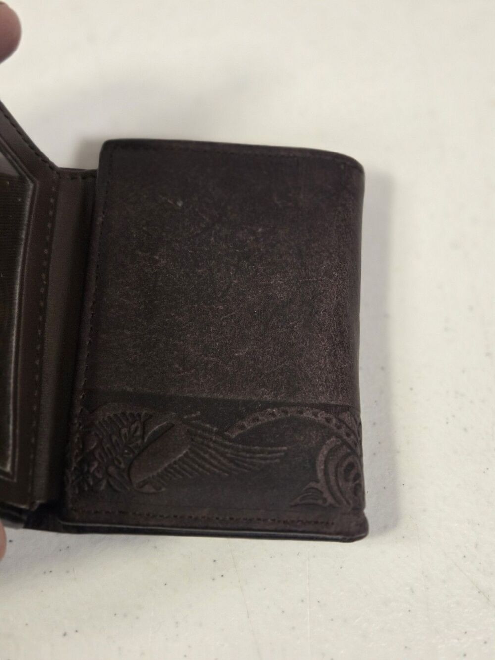 Wrangler Genuine Leather Trifold Wallet Brown Western‎ Embossed Scroll - Picture 4 of 10